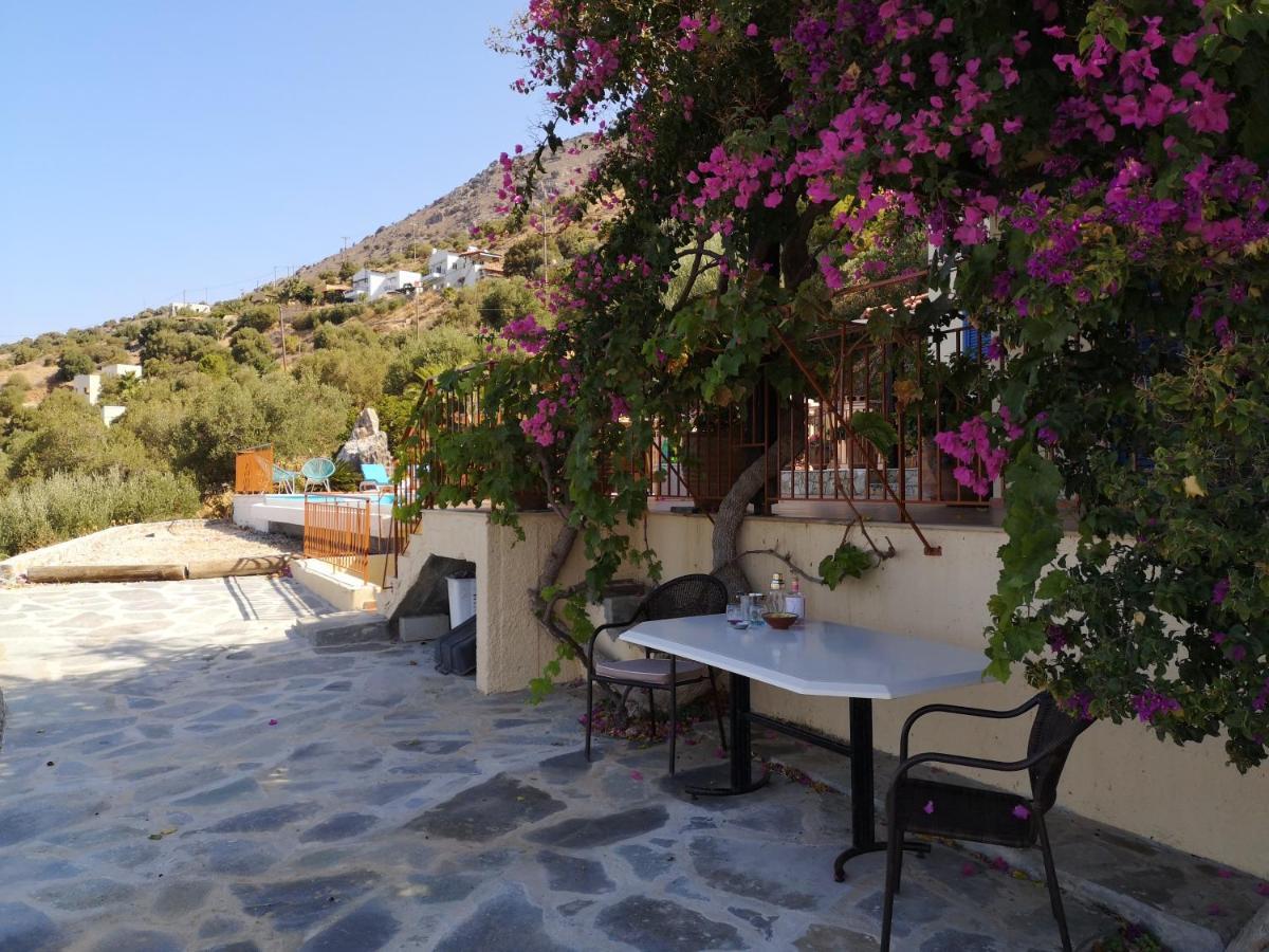Villa Lir Tholos  外观 照片