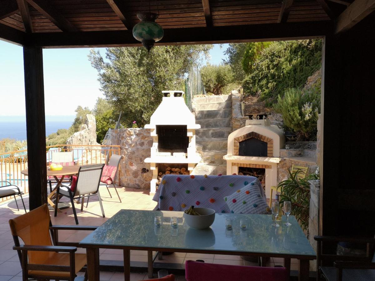 Villa Lir Tholos  外观 照片